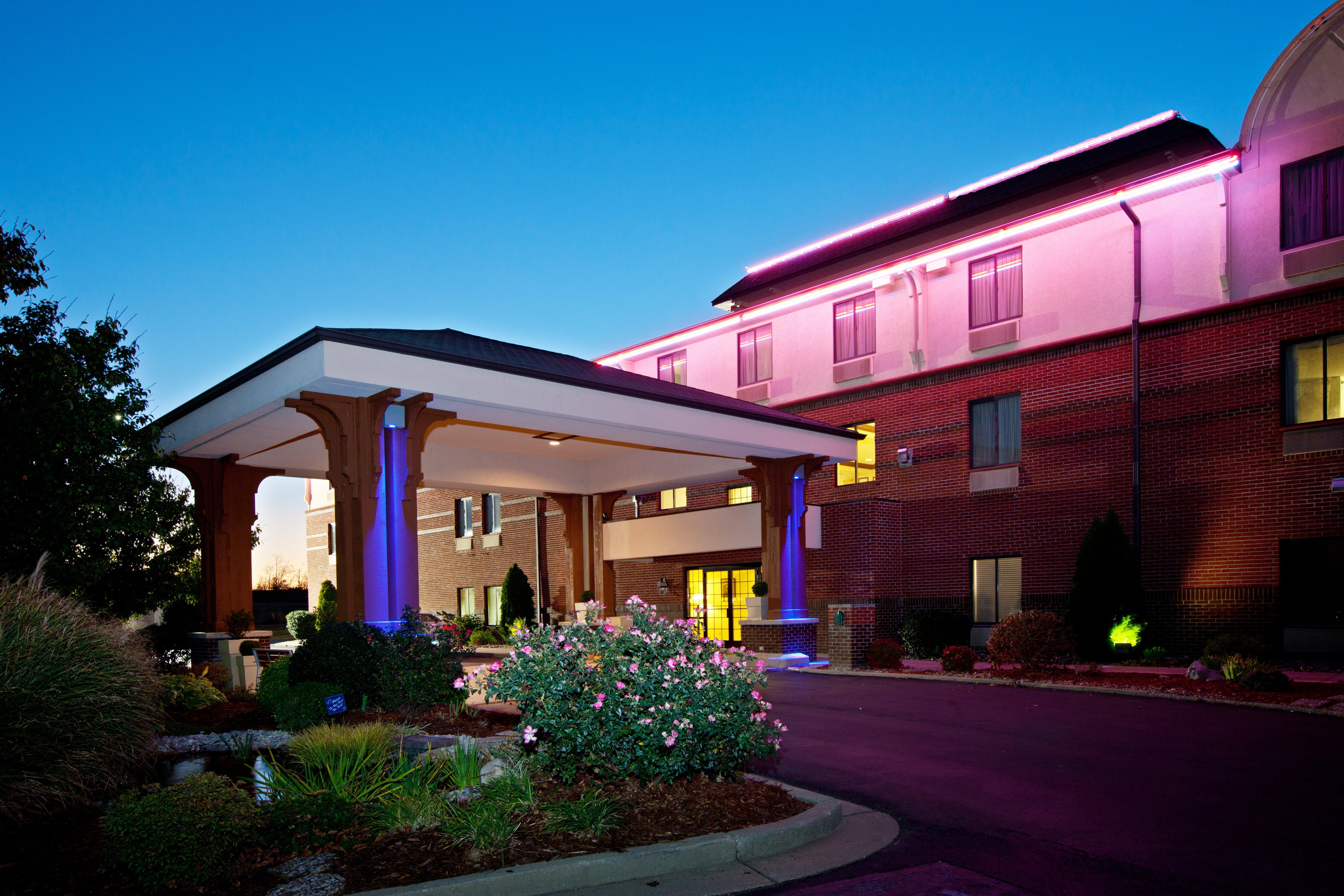 Holiday Inn Express Corydon By Ihg Exterior foto