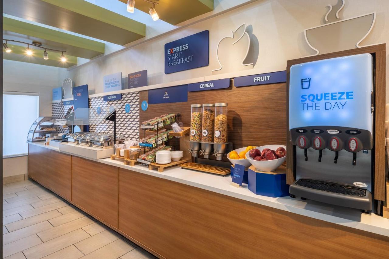 Holiday Inn Express Corydon By Ihg Exterior foto